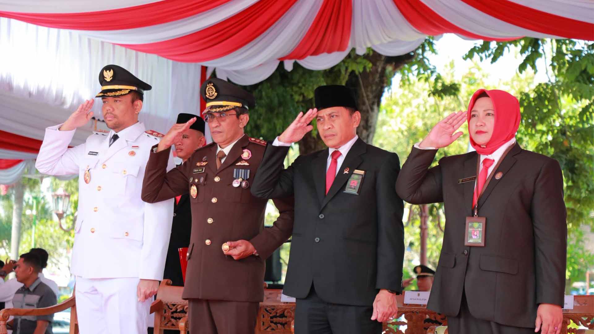 Sohilda haqiqiy jinsiy aloqa onlayn